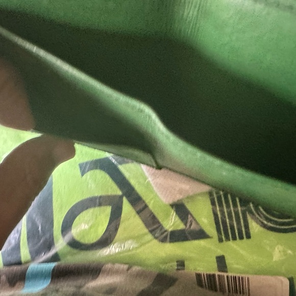 LOUIS VUITTON Epi Portefeuille Elise Wallet Green LV - Picture 12 of 14